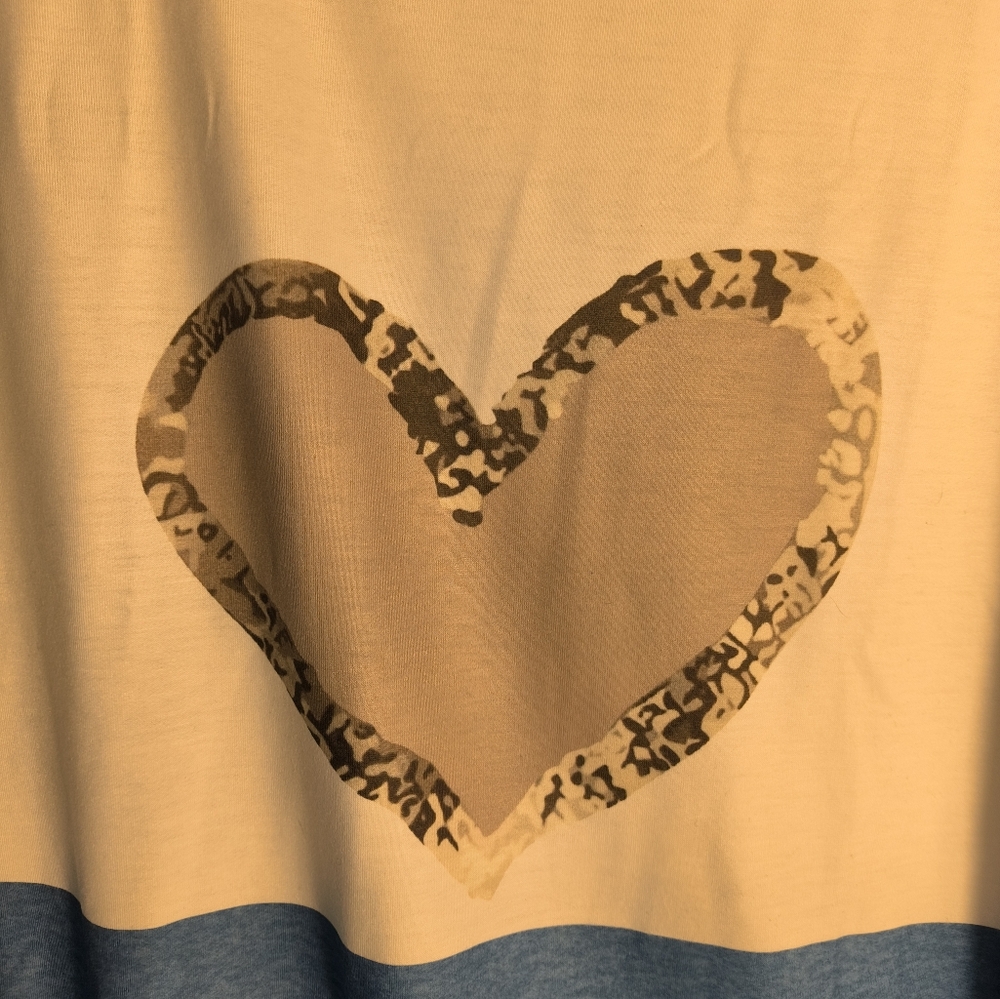 Blue and White Heart Long Sleeve Tunic Top - Picture 2 of 4